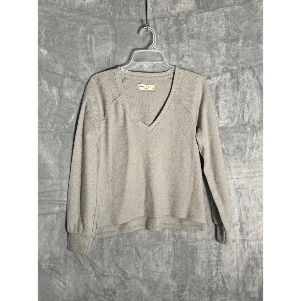 Abercrombie & Fitch Soft A&F Cozy V-Neck Sweater Light Gray Small Raglan Sleeve